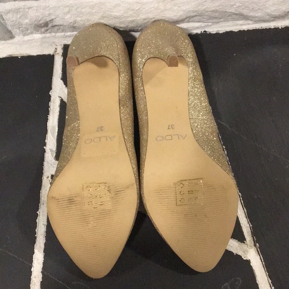 Gold sparkly Aldo  ( approx 2.75”) heels - Picture 3 of 3